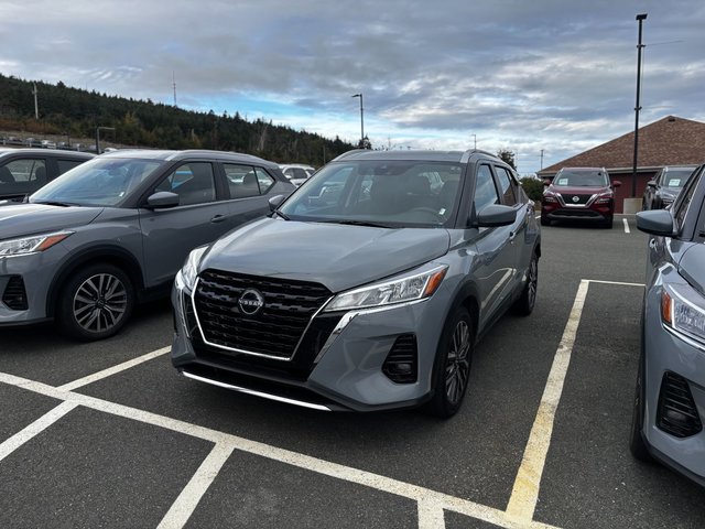 2025 Nissan Kicks Play SV