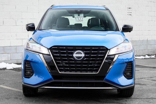 2023 Nissan Kicks SR-4