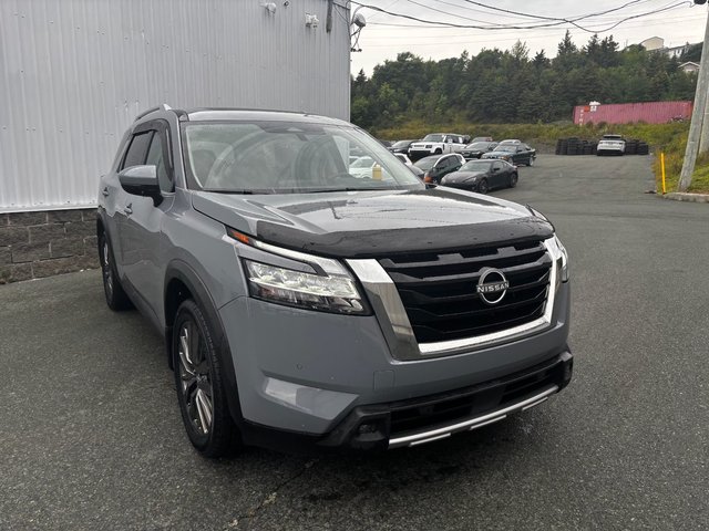 2024 Nissan Pathfinder SL-2