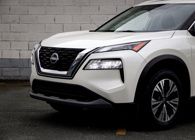 2023 Nissan Rogue SV Moonroof-3