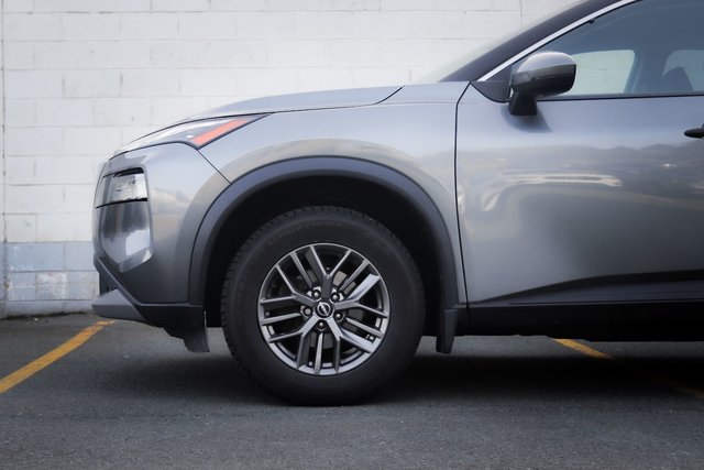 2023 Nissan Rogue S-3