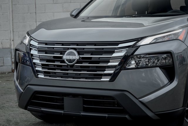 2025 Nissan Rogue S-1