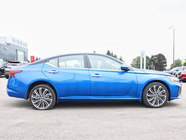 2025 Nissan Altima Platinum-2