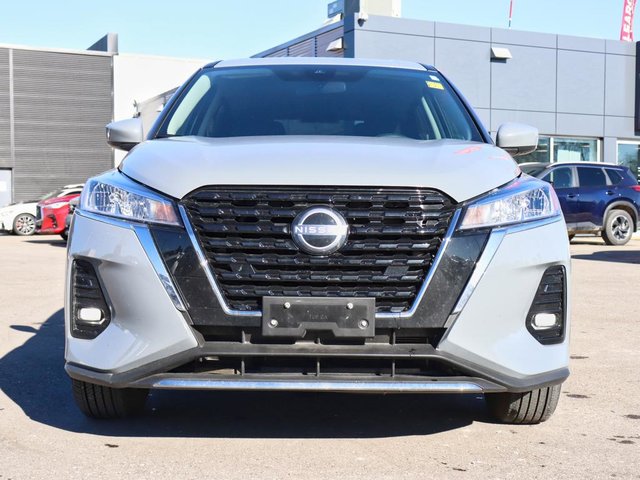 2025 Nissan Kicks Play S-1