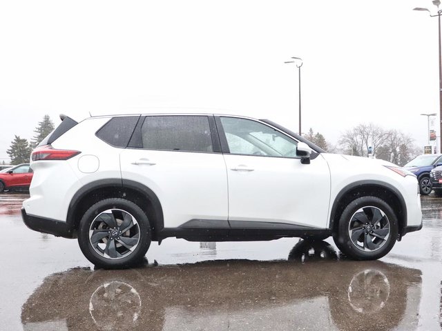 2024 Nissan Rogue SV Moonroof-2