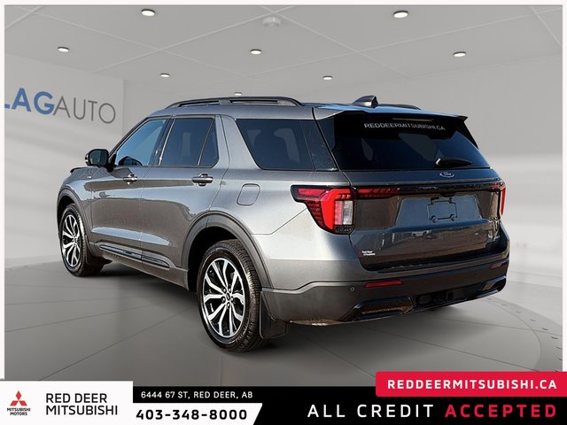 2025 Ford Explorer ST-Line-3