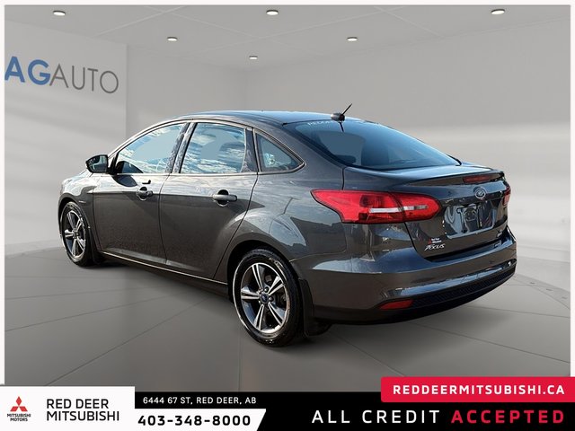 2016 Ford Focus SE-3