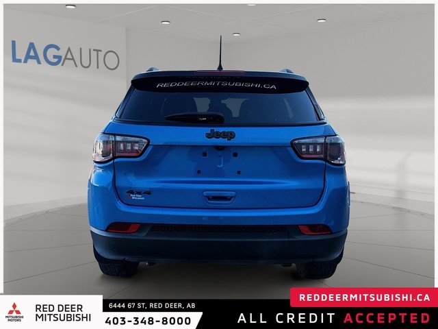 2023 Jeep Compass Altitude-2