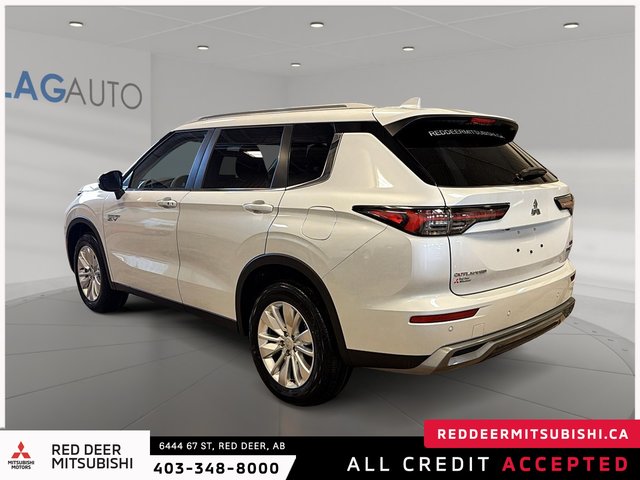 2026 Mitsubishi Outlander Plug-in Hybrid SE S-AWC-3