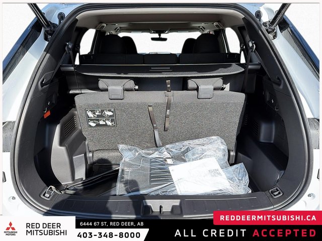 2026 Mitsubishi Outlander Plug-in Hybrid SE S-AWC-5