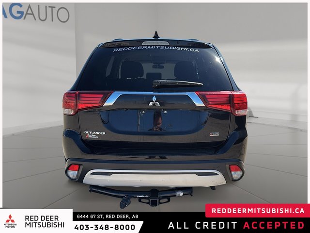 2020 Mitsubishi Outlander ES-2