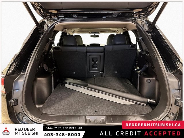 2024 Mitsubishi Outlander SEL-5