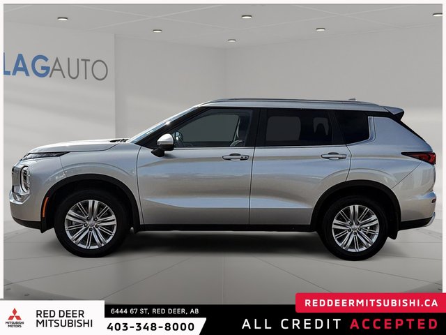 2024 Mitsubishi Outlander SE-4