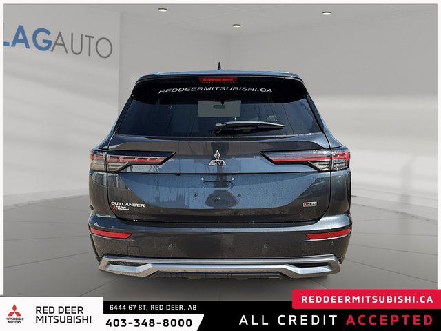 2025 Mitsubishi Outlander LE S-AWC-2