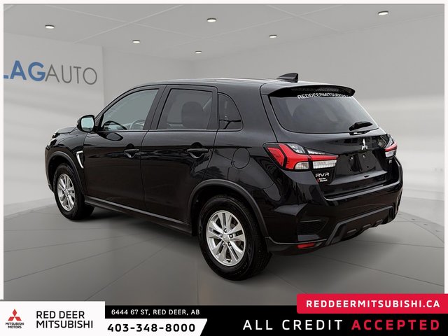 2023 Mitsubishi RVR SE-3