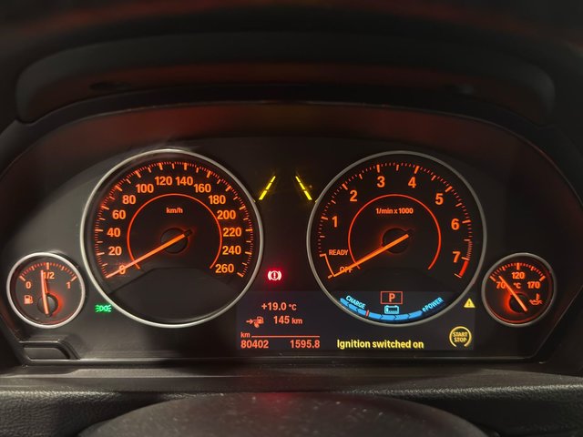 2018 BMW 330eBase 330e-4