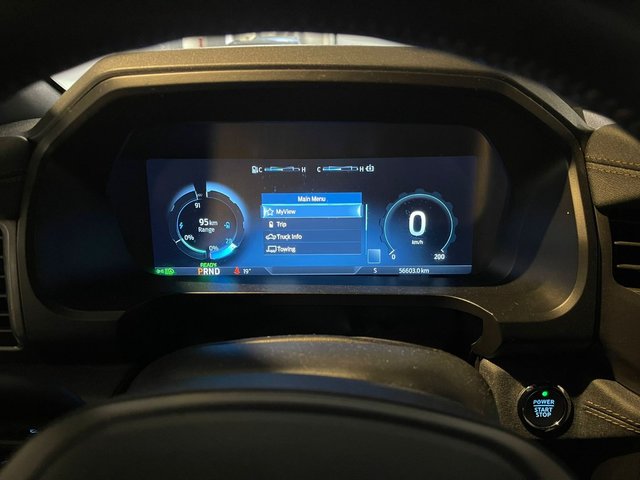 2022 Ford F-150 LightningXLT-4