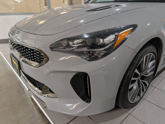 2019 Kia StingerPremium GT-Line AWD-2