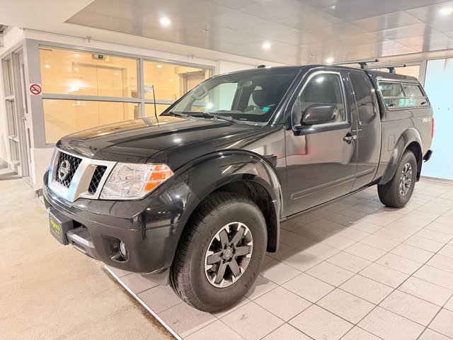 2017 Nissan FrontierPRO-4X-0