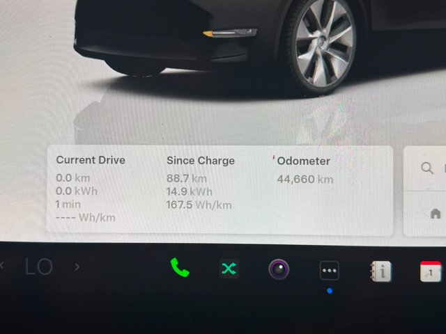 2024 Tesla Model Y Long Range AWD-4