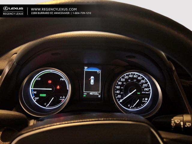 2022 Toyota Camry Hybrid LE-1