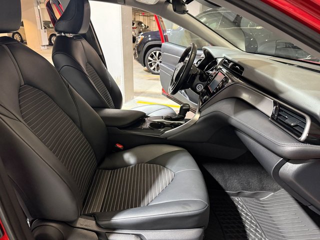 2020 Toyota CamrySE SE-4