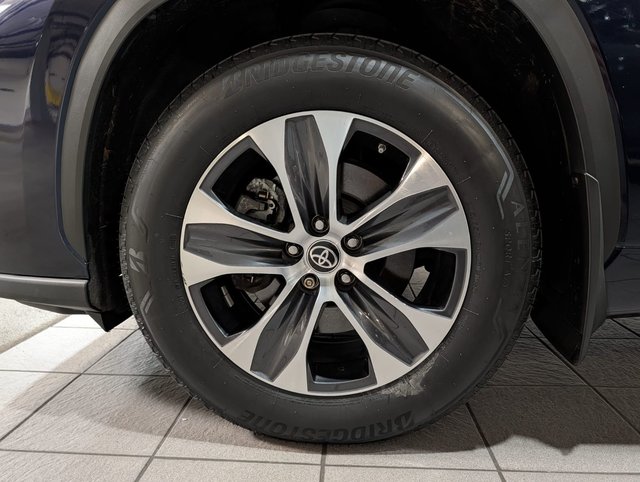 2023 Toyota Highlander Hybrid XLE AWD Hybrid XLE-4