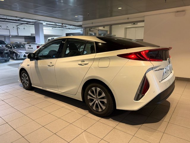 2020 Toyota Prius PrimeLE-2