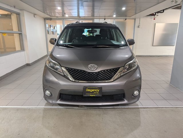 2017 Toyota SiennaSE SE-1