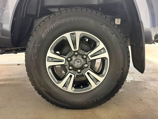 2017 Toyota Tacoma 4x4 Double Cab 6A 1 OWNER / TRD 4X4 SPORT / TOYOTA SERVICED-7
