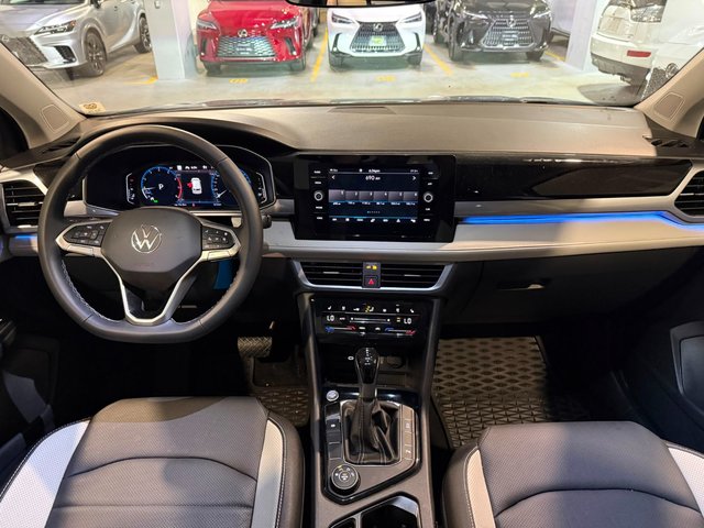 2026 Volkswagen Taos SEL Highline-3