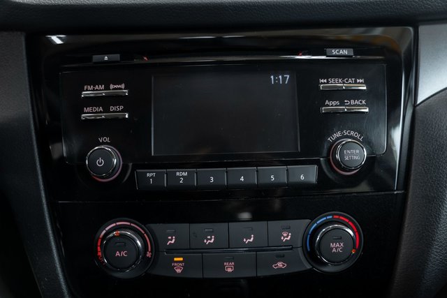 2015 Nissan Rogue S-7