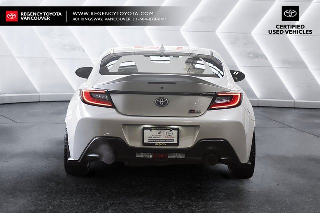 2024 Toyota GR86 Premium-2