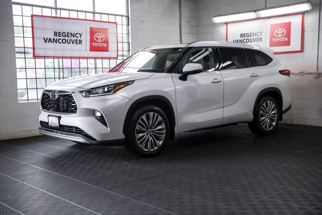 2023 Toyota Highlander PLATNIUM-2