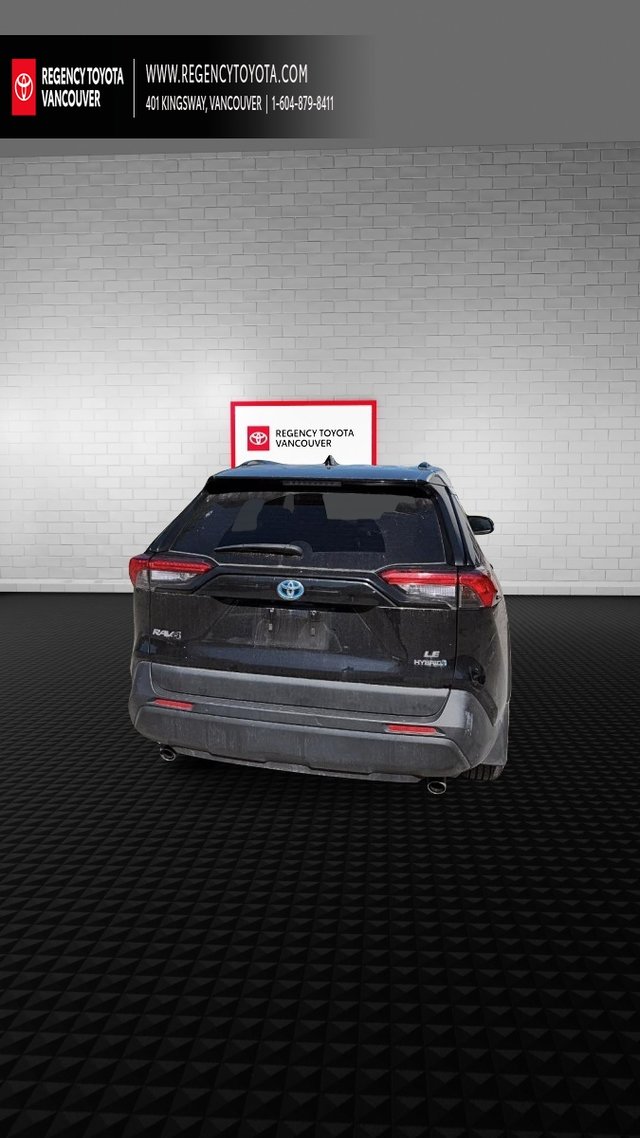 2022 Toyota RAV4 Hybrid LE AWD Hybrid LE-4