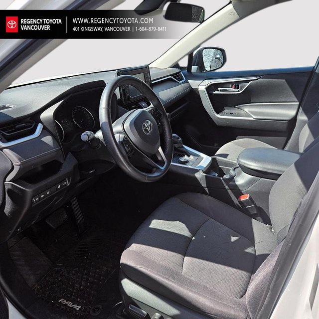 2021 Toyota RAV4 Hybrid XLE AWD HYBRID XLE STANDARD PACKAGE-4