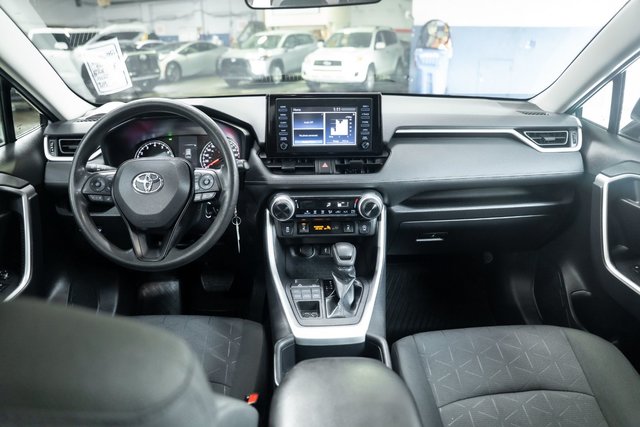 2022 Toyota RAV4 LE-3