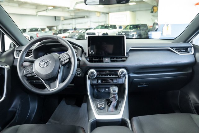 2024 Toyota RAV4 Prime SE AWD-2