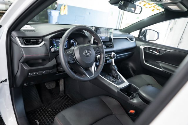2024 Toyota RAV4 Prime SE AWD-6