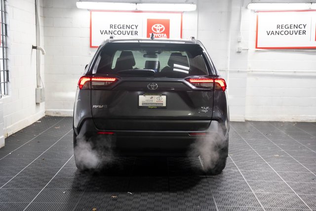 2023 Toyota RAV4 XLE AWD XLE-3