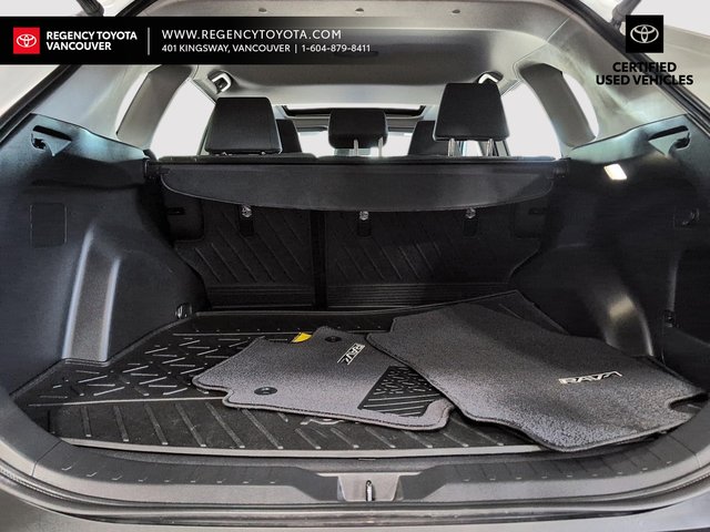 2023 Toyota RAV4 XLE AWD XLE-6