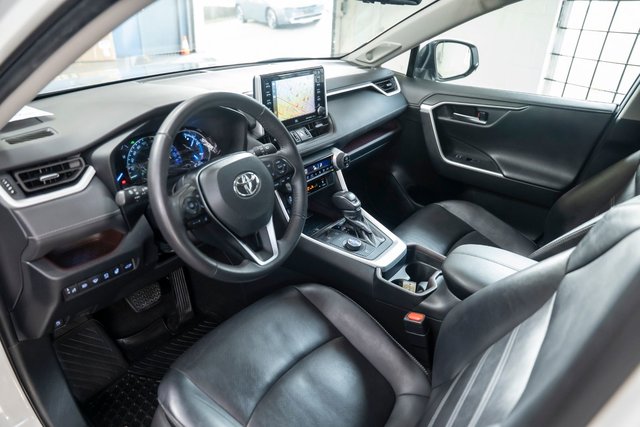 2020 Toyota RAV4 Hybrid Limited-6