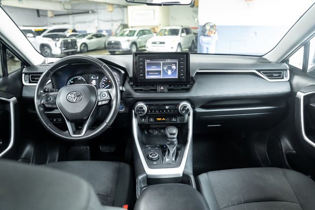 2020 Toyota RAV4 Hybrid XLE-3