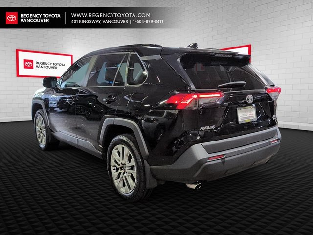 2024 Toyota RAV4 XLE-3