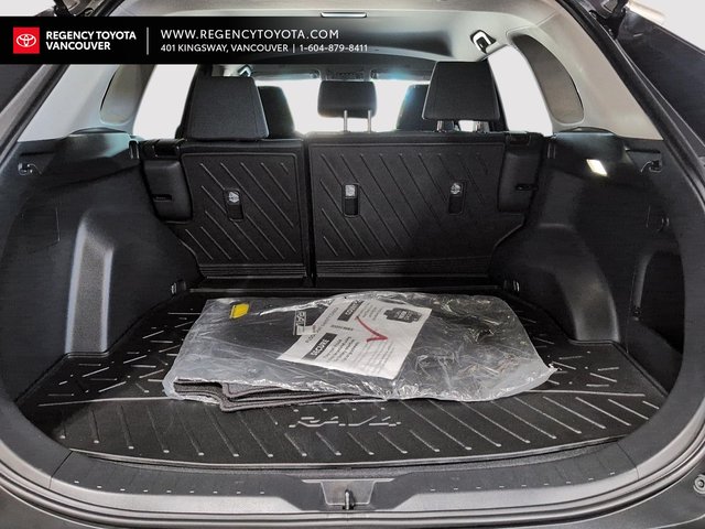 2025 Toyota RAV4Base Hybrid LE-6