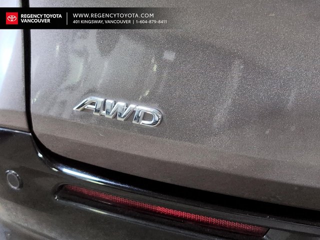 2023 Toyota Sienna Hybrid LIMITED  7-PASS-5