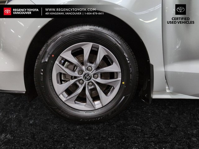 2022 Toyota Sienna XLE 8-Pass-6