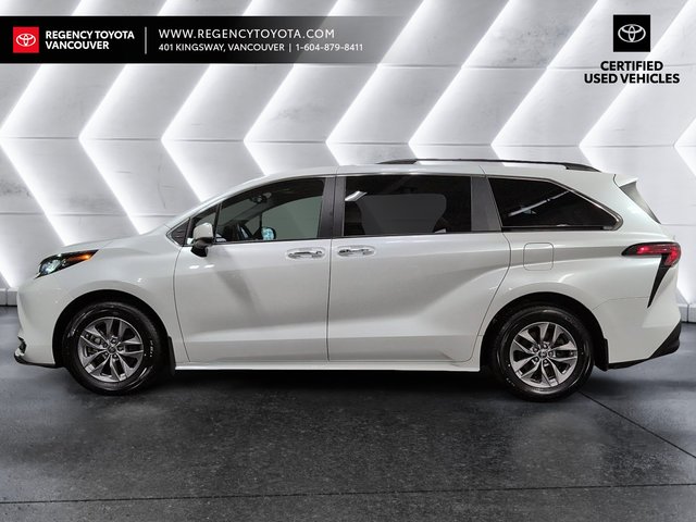 2022 Toyota Sienna XLE 8-Pass-4