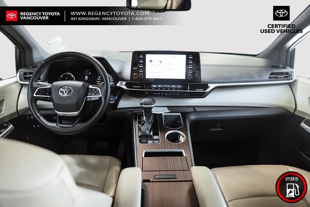 2021 Toyota Sienna XLE AWD 7 PASSENGER-3