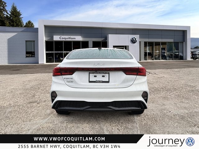 2023 Kia Forte Sedan EX IVT-2